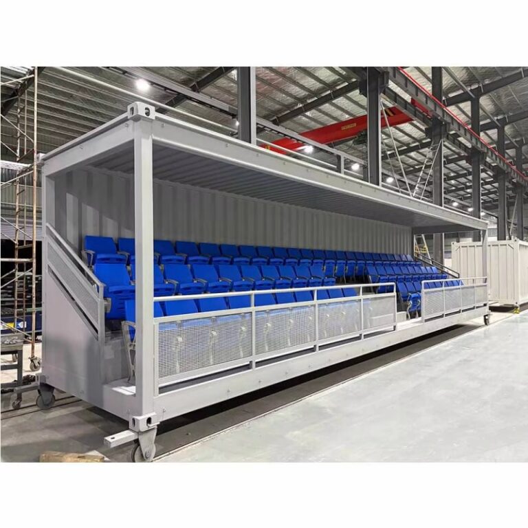 Uma arquibancada de contêiner de última geração com arranjo de assentos totalmente azul, projetada para melhorar a experiência do espectador em grandes eventos. Com seu design modular e elegante, oferece máximo conforto e uma estética moderna para estádios e arenas.