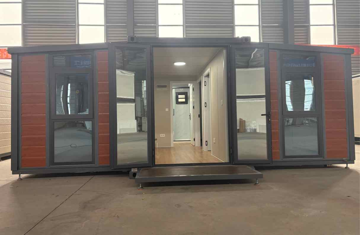 Double side expandable prefab house with full opening panels, 40ft container home from China expandable prefab house manufacturer and factory